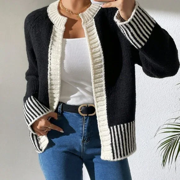 Black And White Casual Women's French Fashion Versatile Striped Knitted Cardigan - Picture 6 of 6
